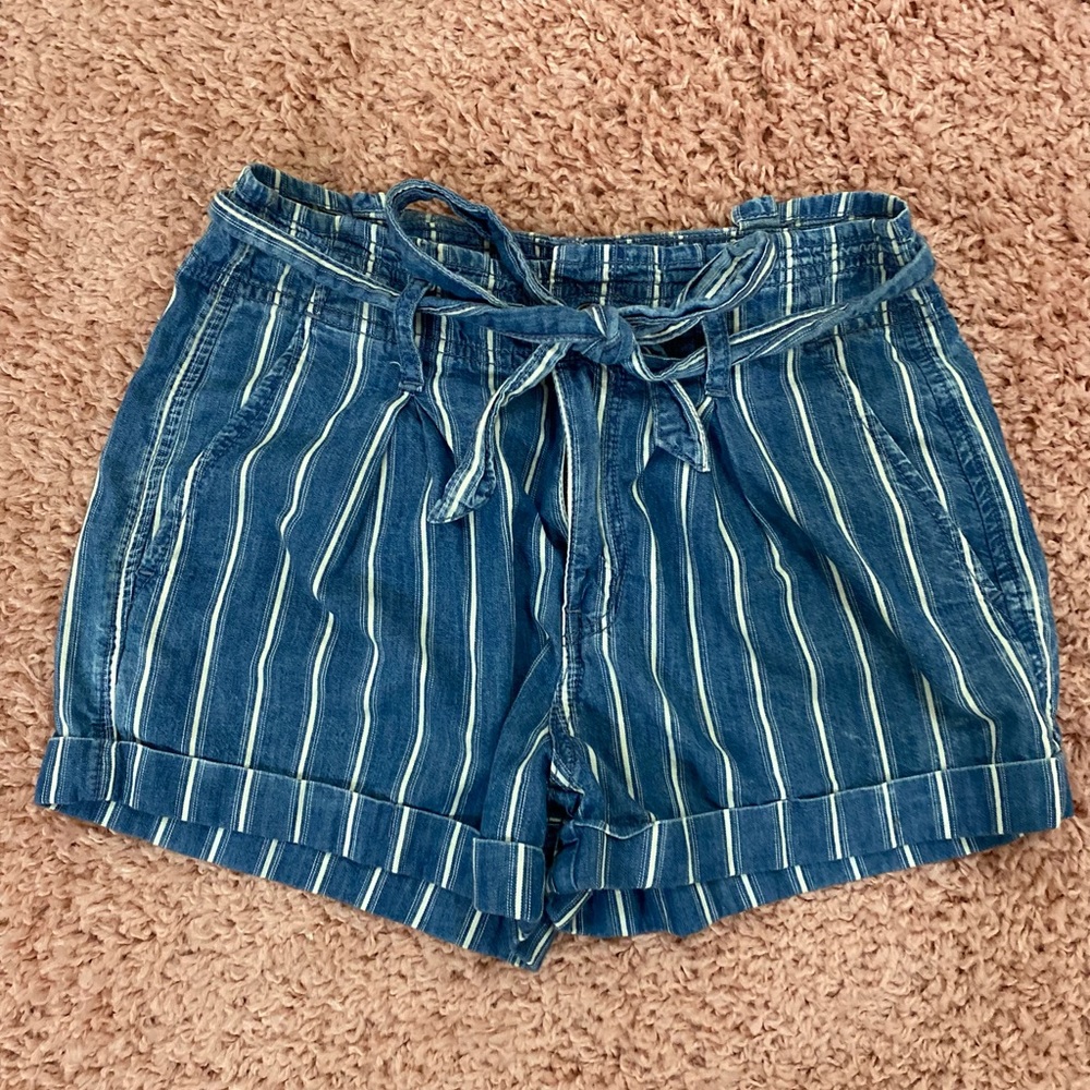 American eagle shorts size 2